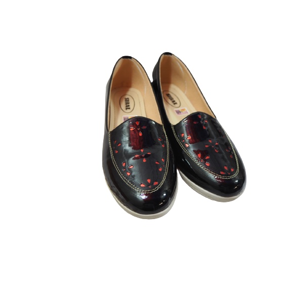 Sepatu Slip On Wanita Glossy Warna Krem S03R01B3 / Sepatu Wanita / Sepatu Flat / Mules / Sepatu