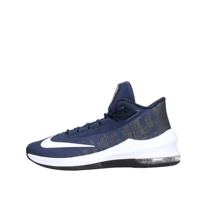 sepatu basket nike air max