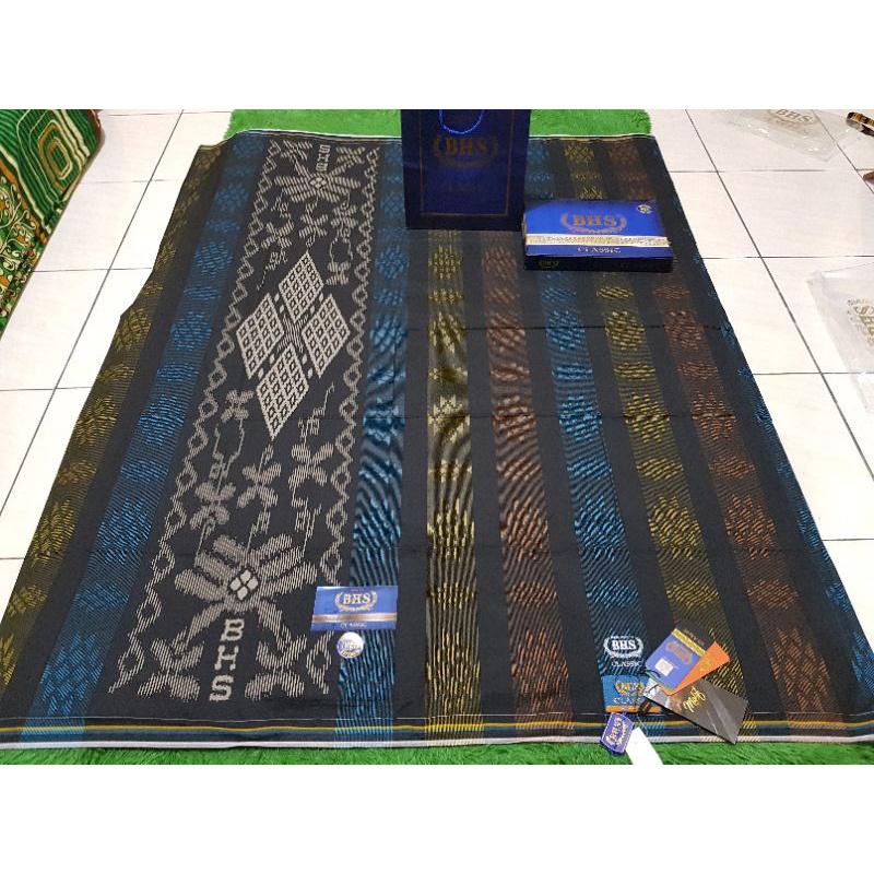 SARUNG BHS CLASSIC GOLD KWG DOBBY HITAM BIRU