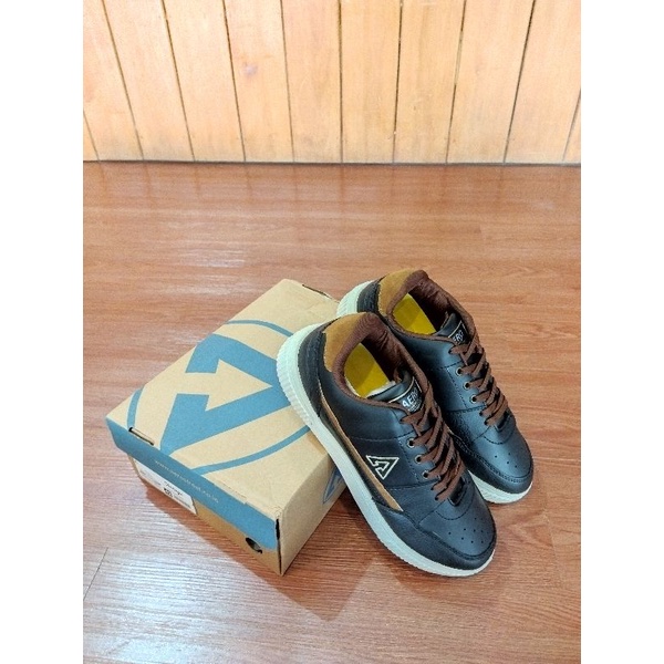 Aerostreet Vintage BNIB - Sepatu Sneakers