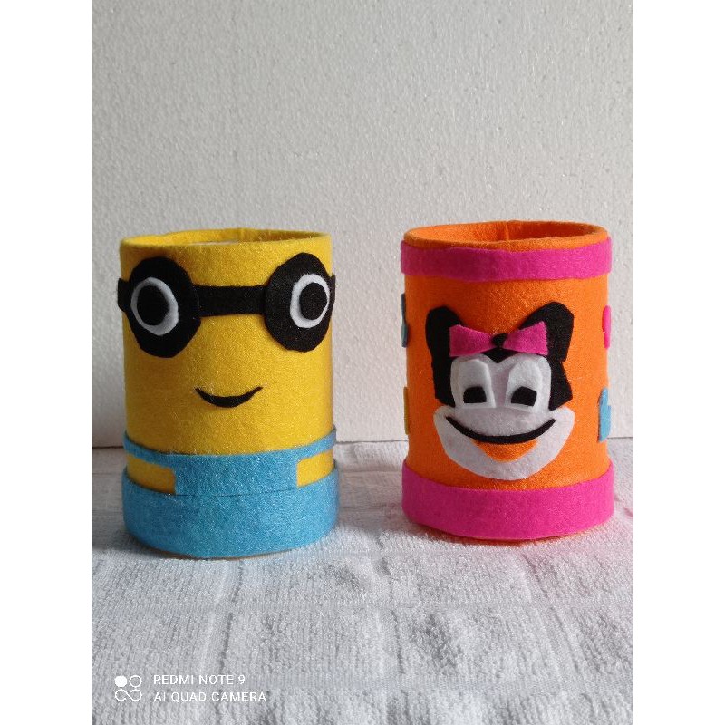 

Prakarya/Kerajinan Botol Bekas+flanel (tempat pensil)