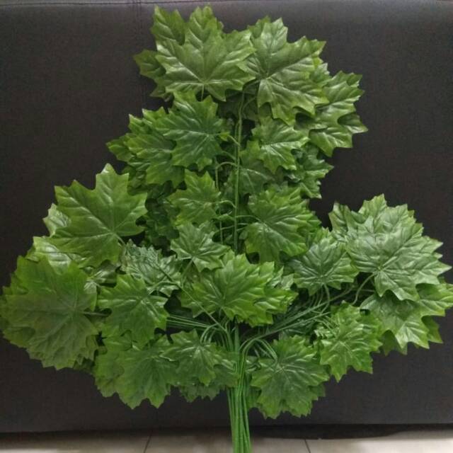 Daun Maple Hijau / Green Maple / Maple (harga per lusin) /  Maple murah