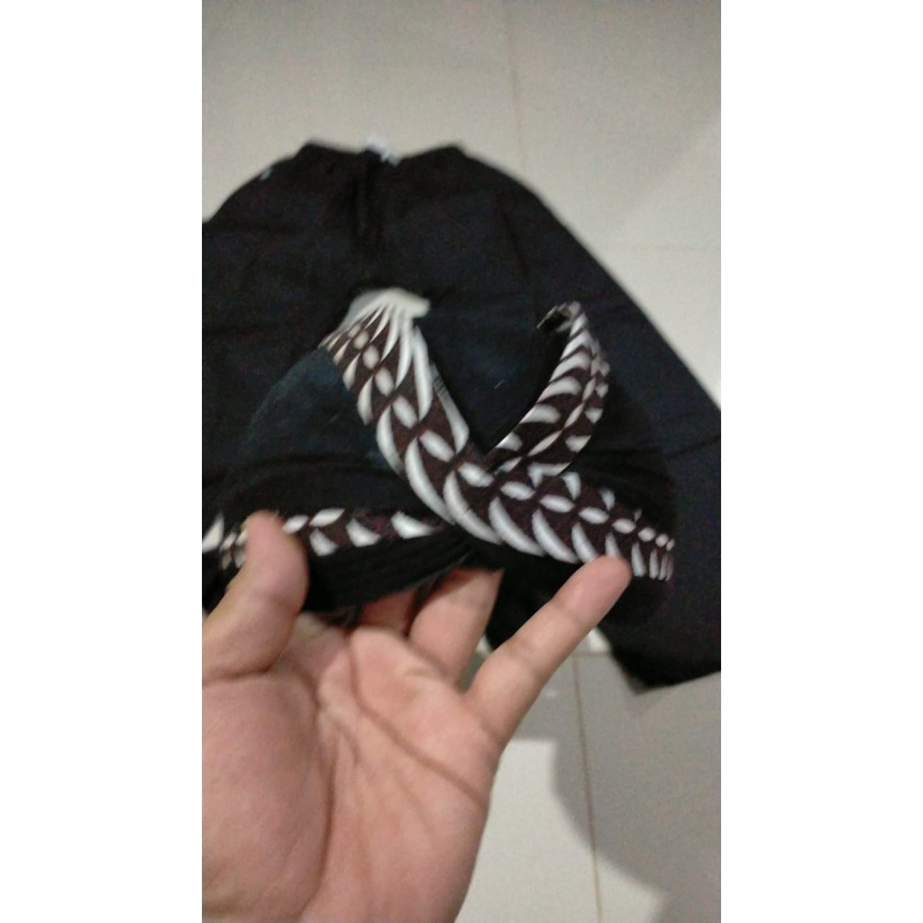 BAJU SURJAN LURIK DAN BLANGKON JOGJA BAJU SURJAN LURIK PRIA DEWASA ADAT JAWA PAKAIAN ADAT JAWA