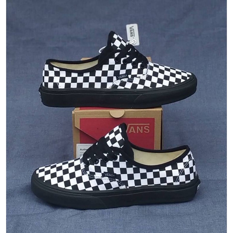 sepatu vans_Vans Authentic Checkerboard Black White Black