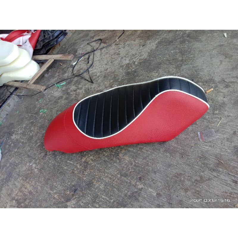 Cover Jok Caferacer Scoopy-Kulit jok Scoopy Caferacer