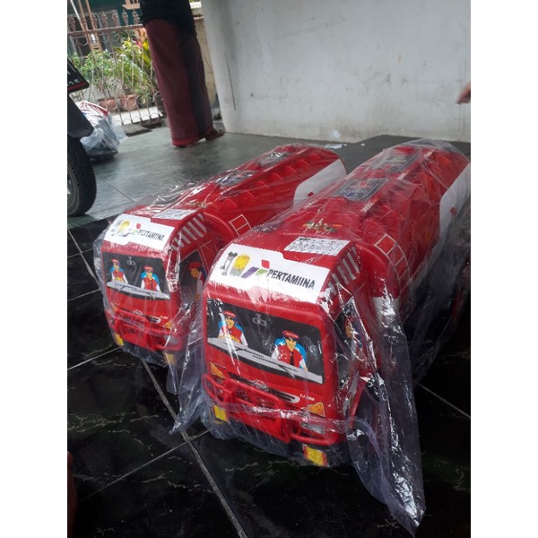 mainan mobil truk pertamina jumbo