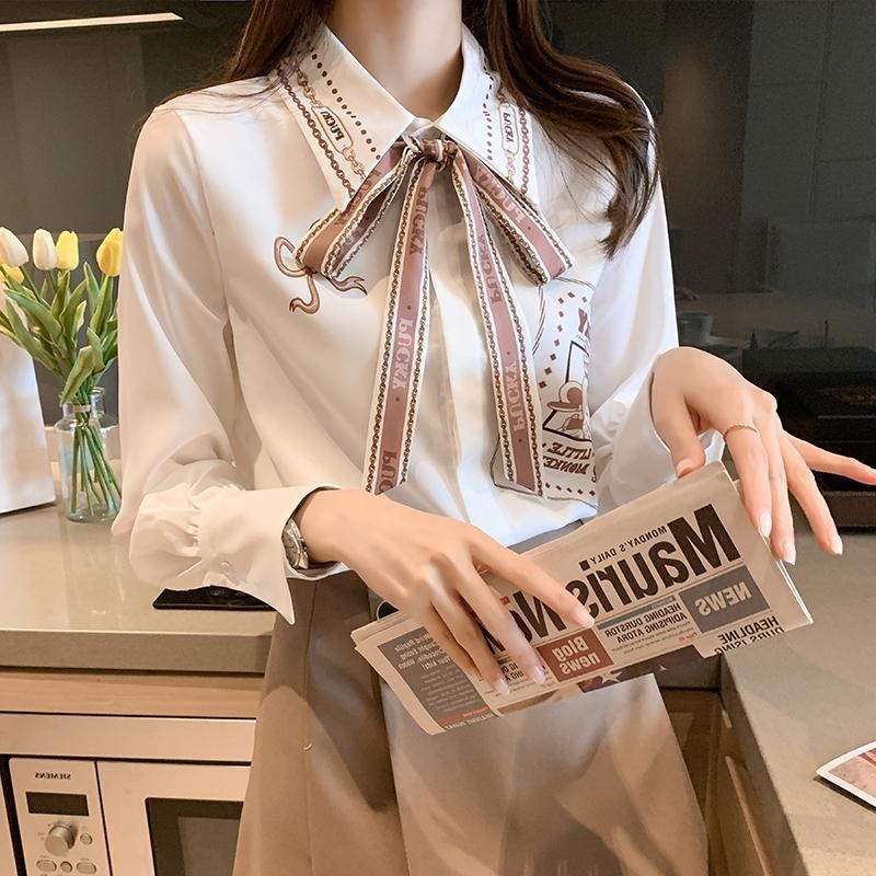 Autumn 2021 new women's French retro shirt women's Lantern Sleeve bow long sleeve chic design top