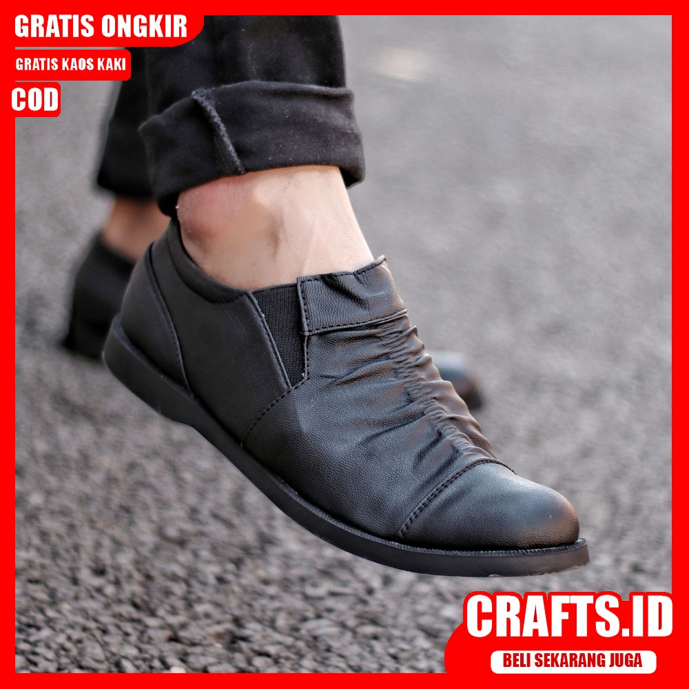 CRAFTS Sepatu Slip On Pria Sepatu Casual Pria Sepatu Pria Casual Kulit Pu Cowo/Cowok Ori Sepatu Kasual Santai Gaya Keren Kekinian Murah Terlaris