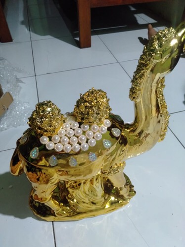 Pajangan Onta  Keramik/ Guci China Murah/pajangan Lemari Kaca