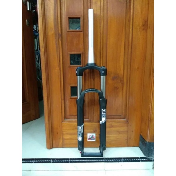 Fork Suntour XCR air 27.5 tappered travel 120 lock rebound