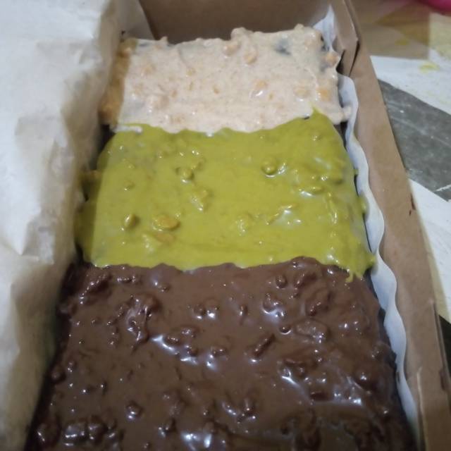 

Brownies lembut topping coklat lumer enak legit