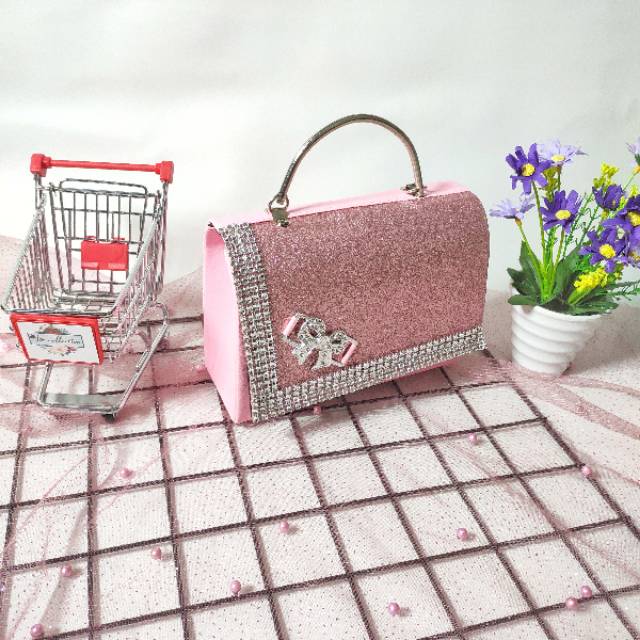 Aizolshop tas pesta NABILA  clutch pesta tas kondangan ukuran 18×7×13 cm tas wanita murah