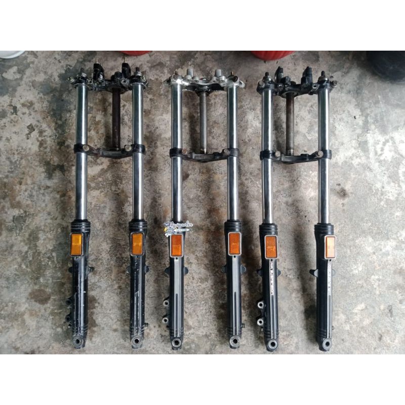 Jual Shock Skok Sekok Depan Plus Segitiga Honda Gl Pro Gl Max Original Copotan Shopee Indonesia