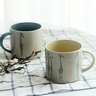 Gelas mug cangkir Keramik Motif Jerapah Simpel tutup tali Gelas mug cangkir Keramik Motif Jerapah Simpel tutup tali