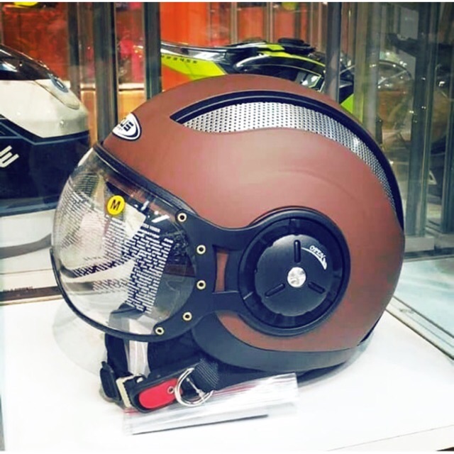 Helm Zeus 218 retro pilot - matt brown