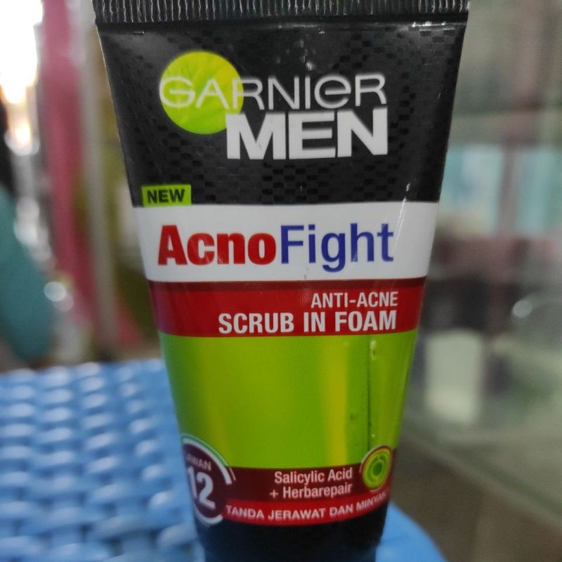 Garnier Men Acno Fight Anti Acne Scrub In Foam