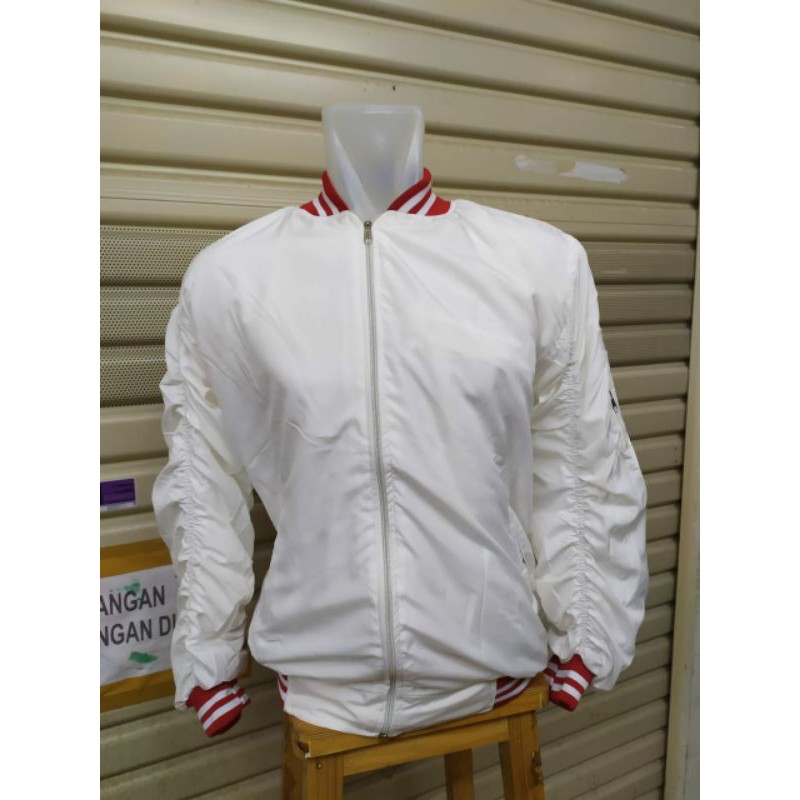 Jaket bomber polos putih kombinasi merah