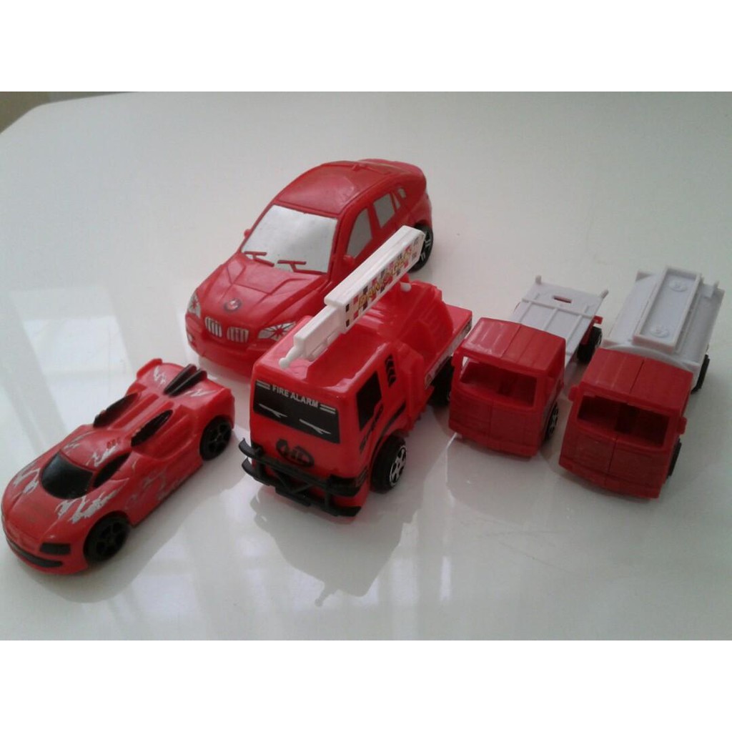 Paket mainan robot mobil transformer mobil damkar mobil balap merah