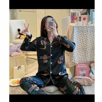 Piyama/baju tidur wanita bahan satin mickey gucci hitam tangan panjang