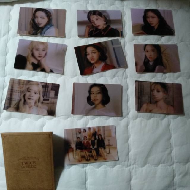 Sharing Twice Once Halloween 2 Lenticular Photocard set
