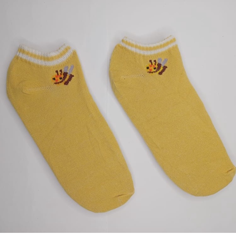 ⭐Gogoland⭐ Kaos Kaki Wanita Fashion Motif Strawberry Bunga Lebah Bee Kotak Biru Navy  Bunga Biru Green Leaf  Polos Pattern Garis Kaoskaki Pendek Korea Sock Import KK001-006-K2 KUNING