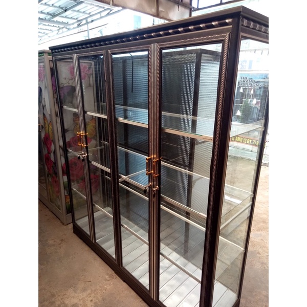 Lemari Hias Pintu 4 Tas/Boneka/Piring Alminium