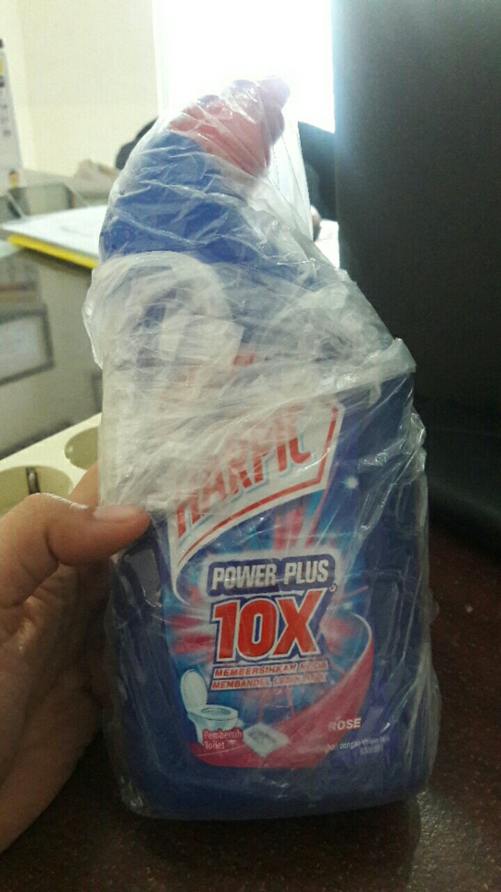 Wpc Pembersih Porselen Biru Botol Isi 800ml