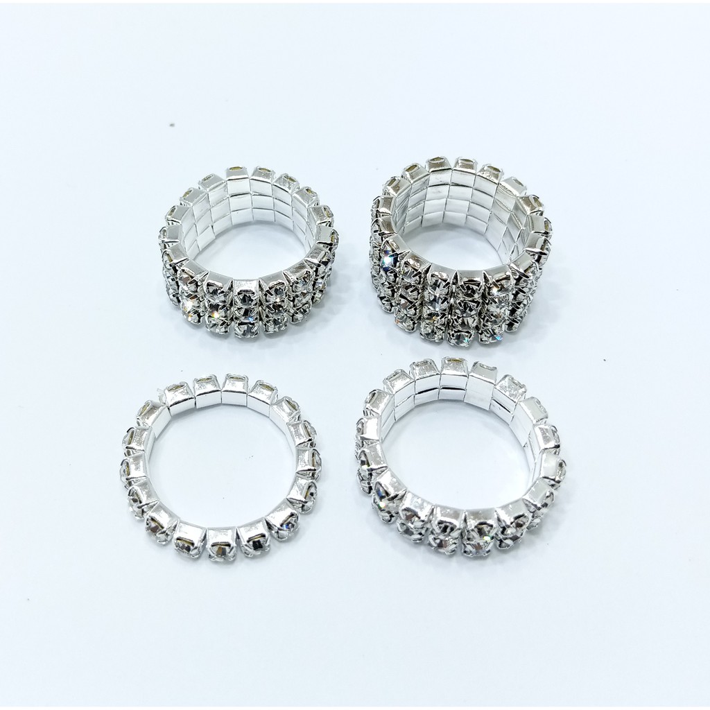 Cincin Model Kristal Bisa Disesuaikan