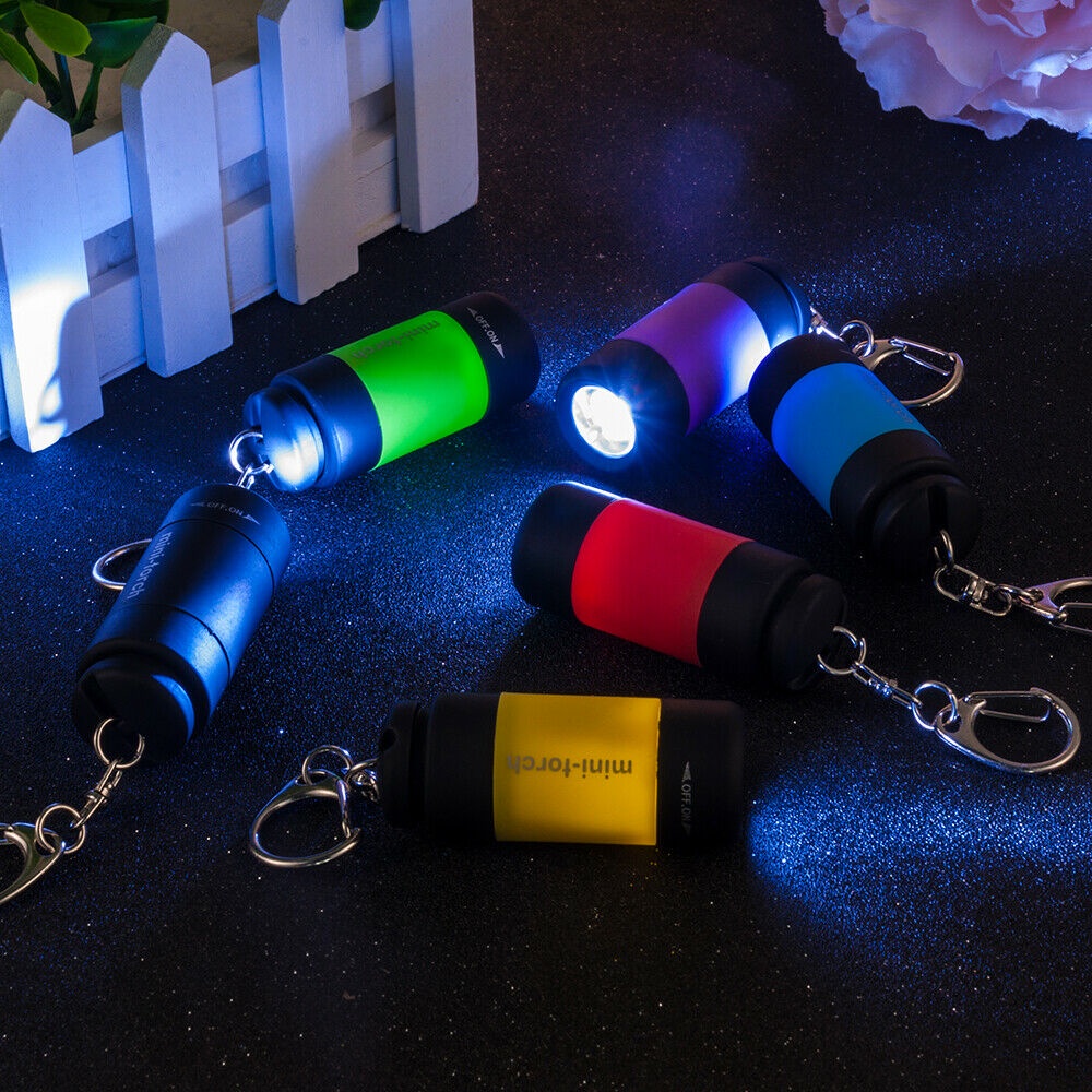 Gantungan Kunci Lampu Senter LED Mini Portable Anti Air USB Rechargeable Untuk Camping / Hiking