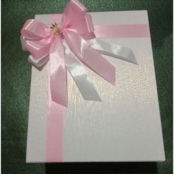 

Gift Box Kotak Kado 35x30T10/Kotak Kado/Kotak Hadiah