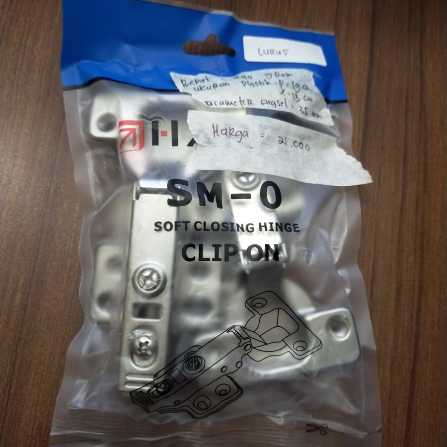 engsel sendok harfit biru lurus slow motion SM -0