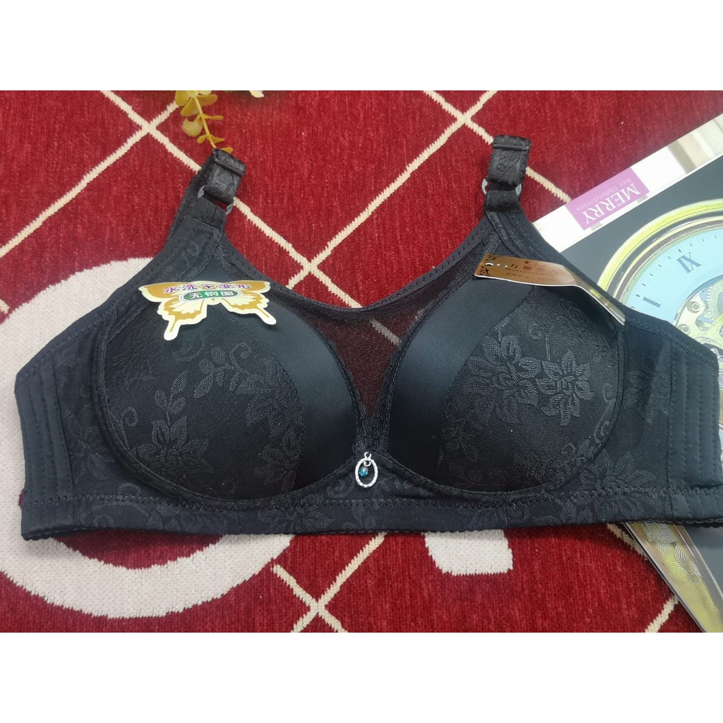 Bra wanita kode 985 busa tipis tdk ada kawat tersedia size 36-42