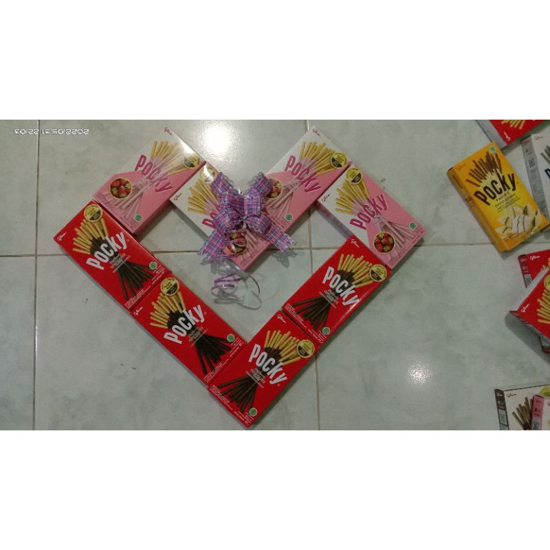 

Hampers/pocky love isi 8pcs