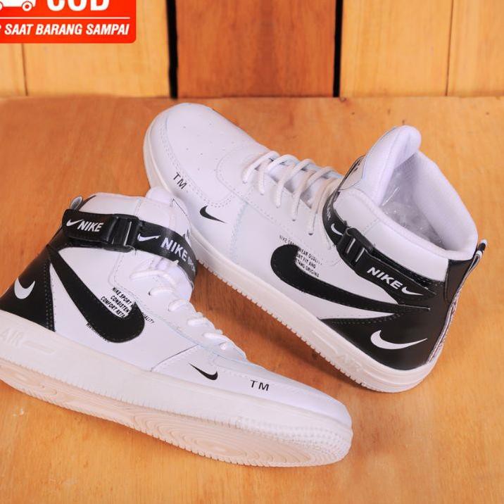 Paling Disukai.. [BISA COD] Nike Air Force 1 Utility Mid Fullwhite