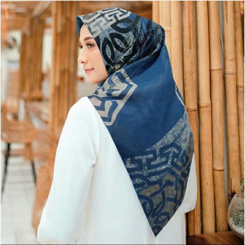 PROMO / VERSI/ JILBAB VOAL PREMIUM / GROSIR HIJAB / HIJAB SEGI EMPAT / VOAL MOTIF PREMIUM / DENAY KW