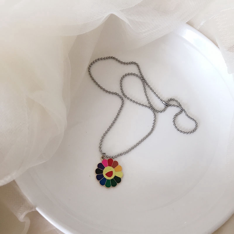 Kalung Rantai Dengan Liontin Bunga Matahari Daisy Klasik Warna Silver Untuk Wanita