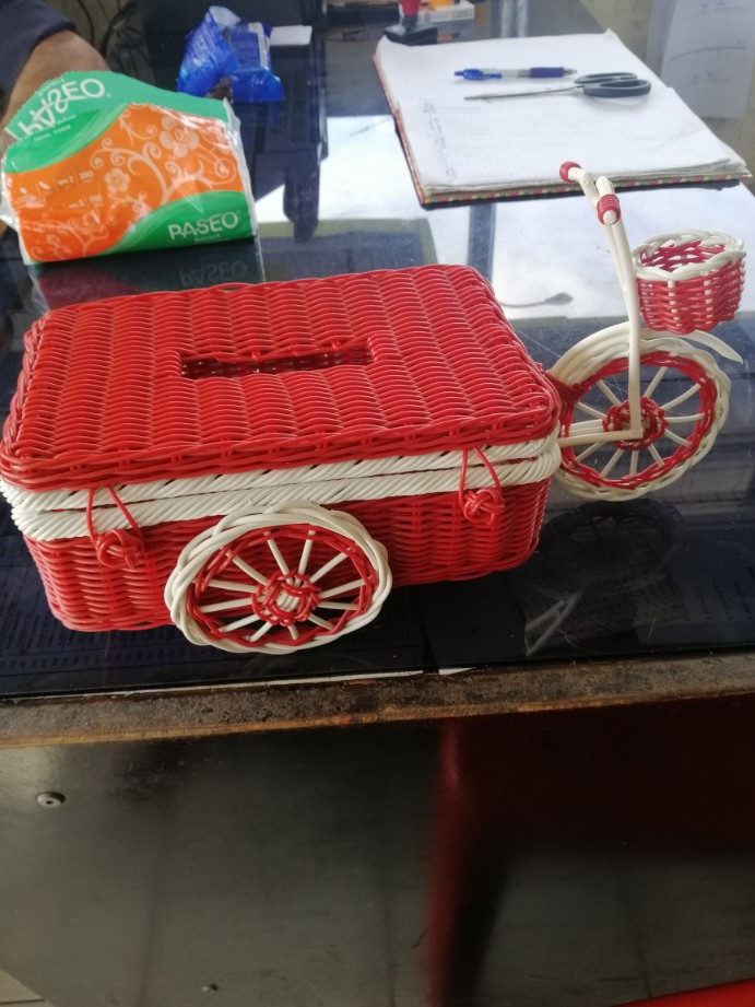 Tempat Tissue Sepeda Rotan Sintetis