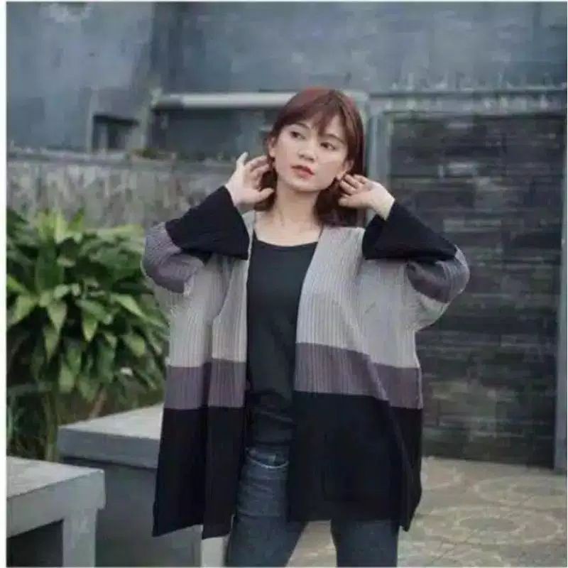 OVERSIZE LAVELLA POLET STRIPI PREMIUM OUTER RAJUT TEBAL CAMEROON