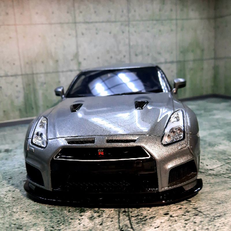 1/18 Gt spirit gtr r35 priordesign bodykit (resin) limited 999pcs only