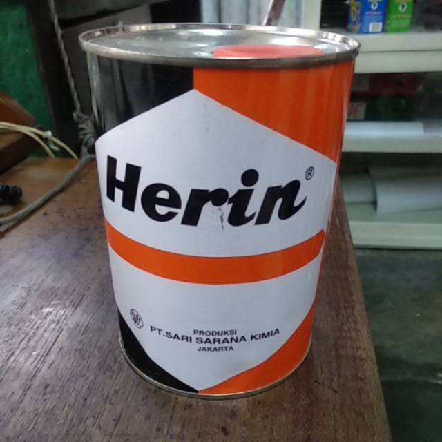 

HERIN THINNER UNTUK PENGENCER LEM DAN TINTA - MERK HERIN (1 LITER)