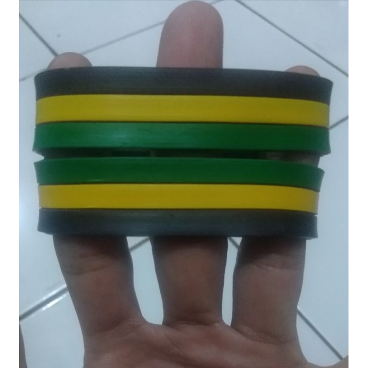 Gelang karet jamaika