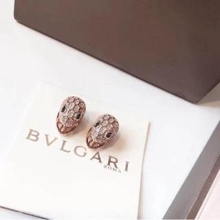  Anting  Tusuk Desain Bunga  Mawar  Warna Rose Gold untuk 