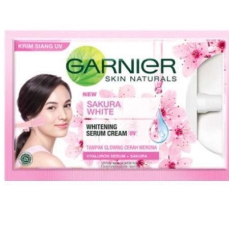 Garnier Light Complete Cream Sachet &amp; Sakura White Day Cream Sachet Whitening 7ml