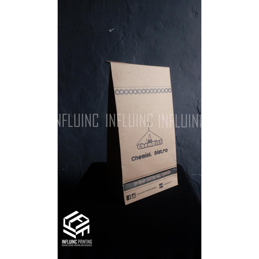 

Paper Bag | Shoping Bag | Tas Kertas Ukuran 15X7X30 Tanpa Tali Sablon