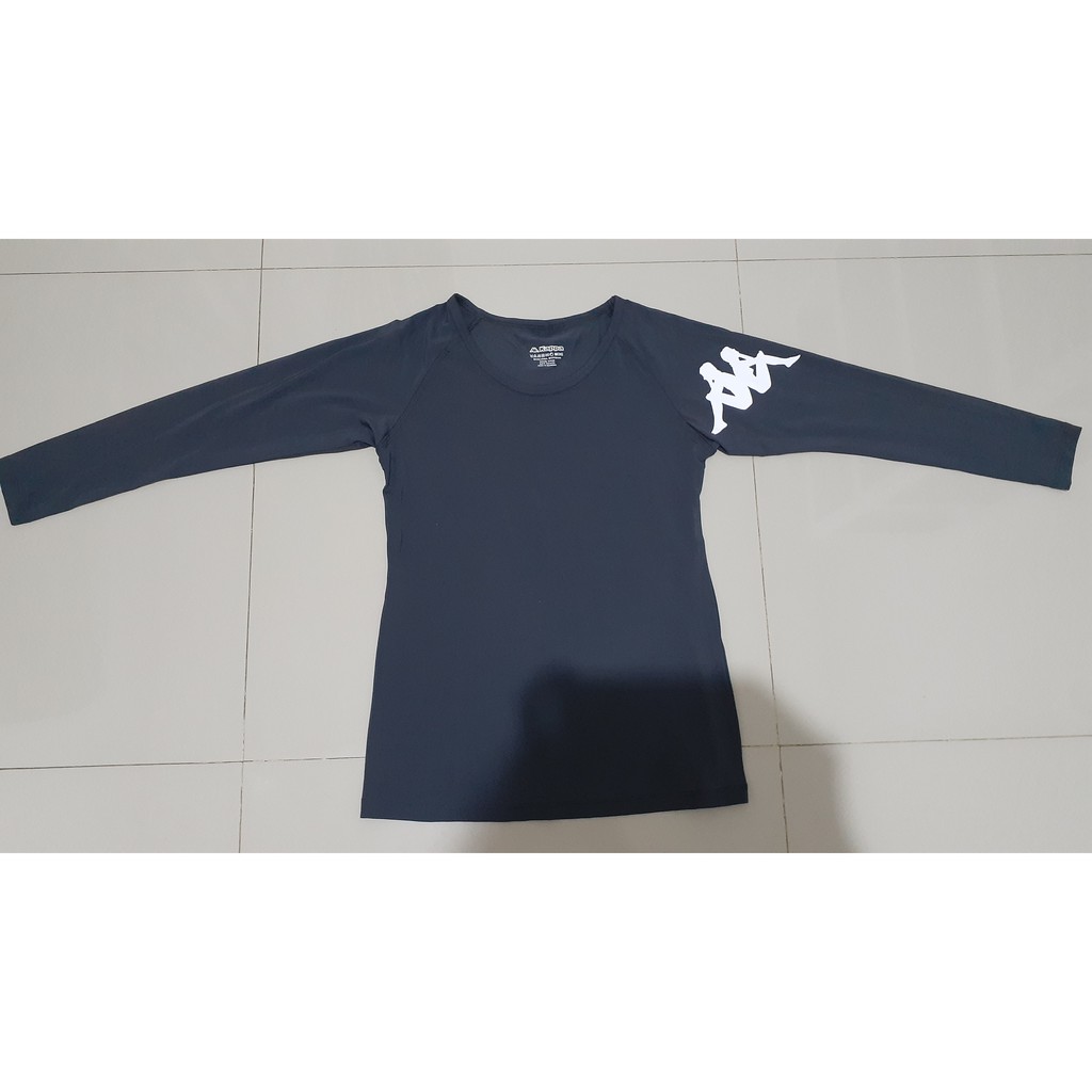 Kaos Kappa hitam aksen lengan