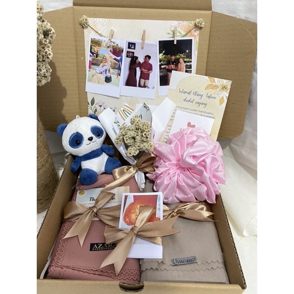 

Hampers kado gift box custom