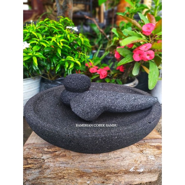 Cobek Batu Asli Merapi/Coet uk 23-24cm Sepaket Ulekan