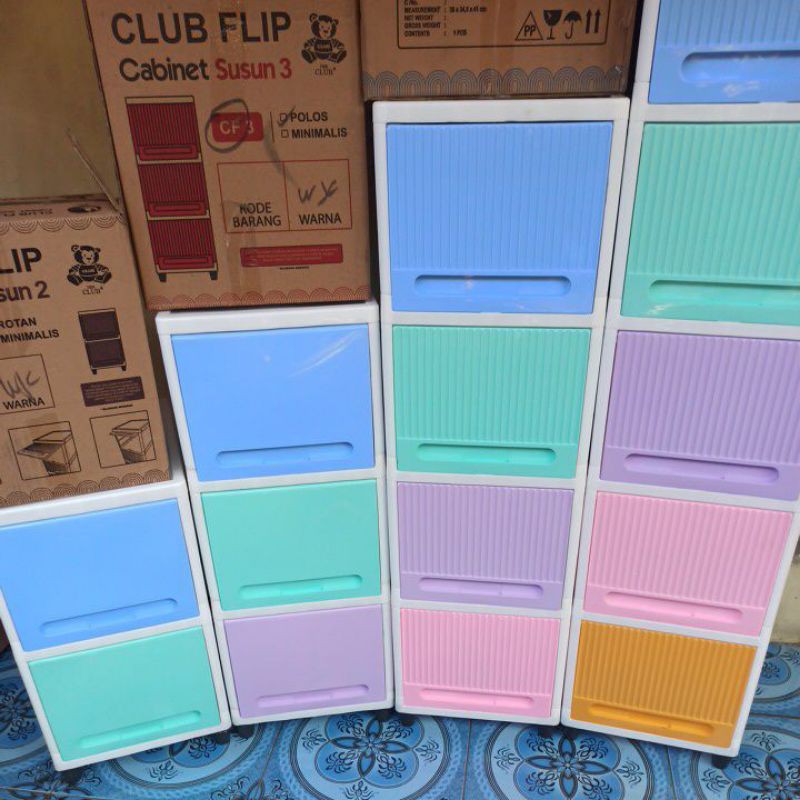CLUB FLIP KABINET SUSUN 3
