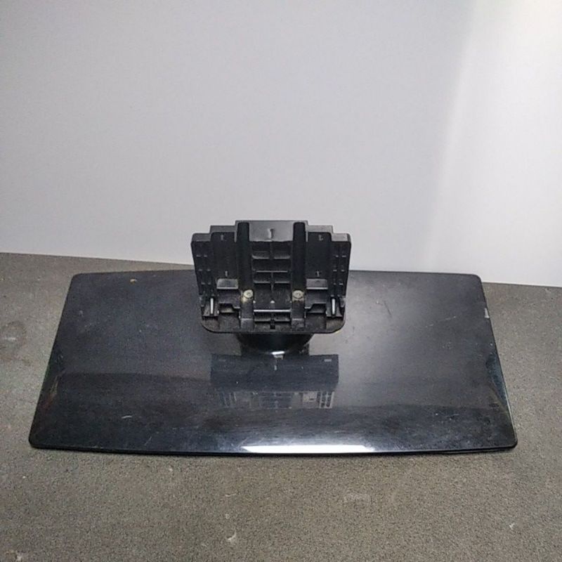 stand kaki tv LG 32lk330