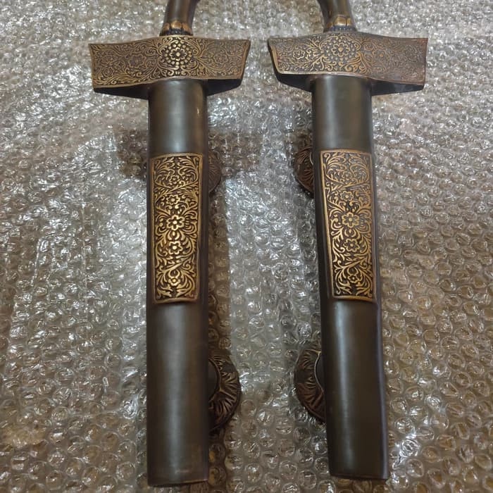 Handle Pintu Rumah Kuningan Motif Keris Asli Kuningan